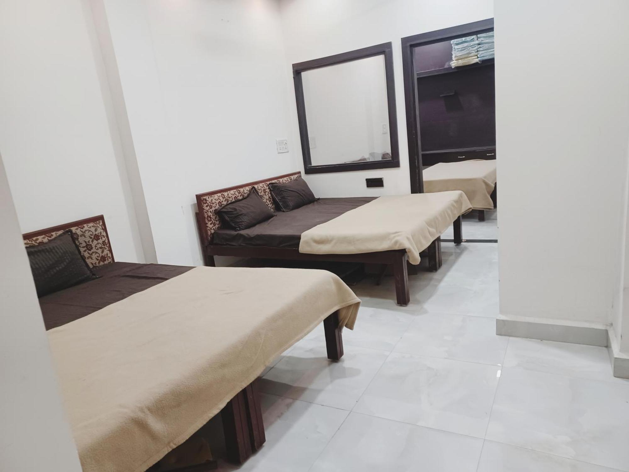 Hotel Prakash Palace Ujjain Ngoại thất bức ảnh