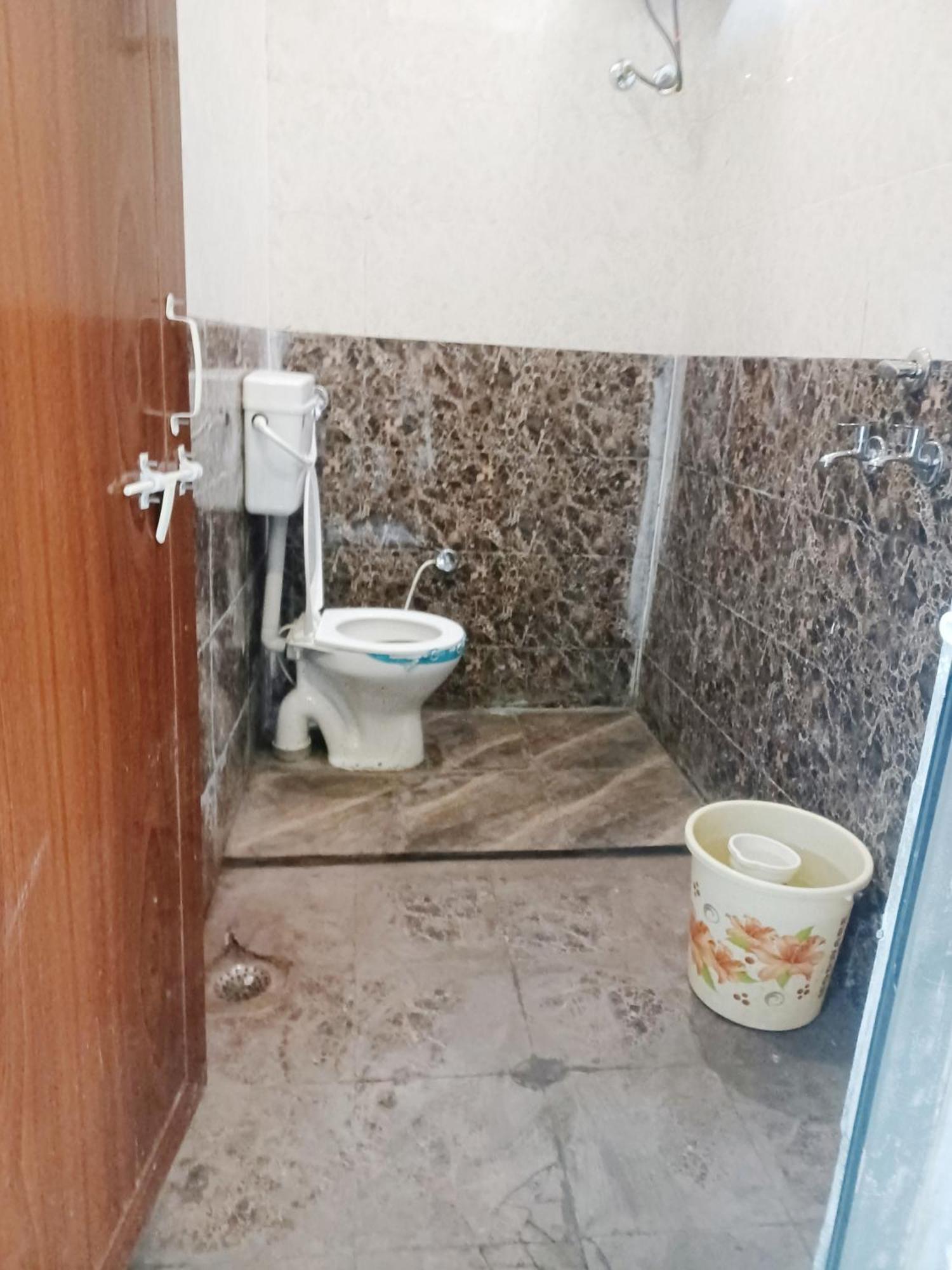Hotel Prakash Palace Ujjain Ngoại thất bức ảnh
